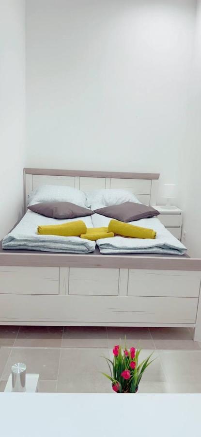 Queen Apartment 4P Wl เวียนนา ภายนอก รูปภาพ