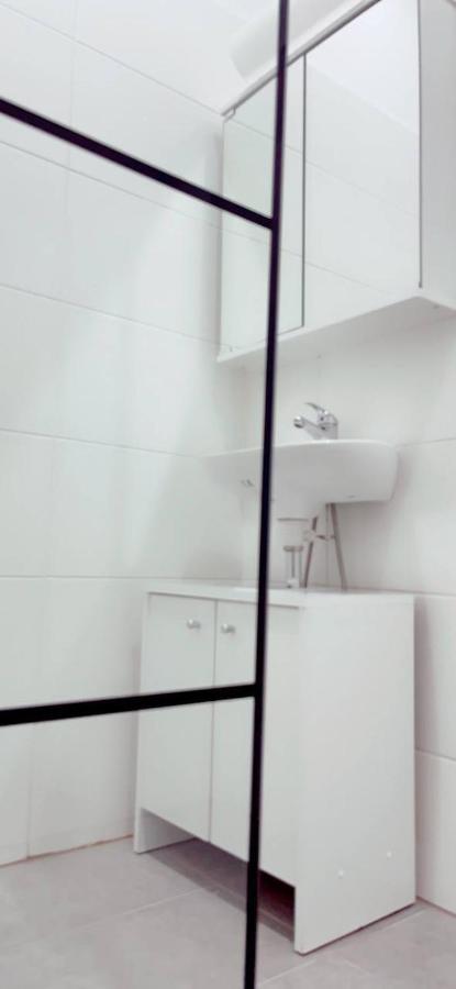 Queen Apartment 4P Wl เวียนนา ภายนอก รูปภาพ