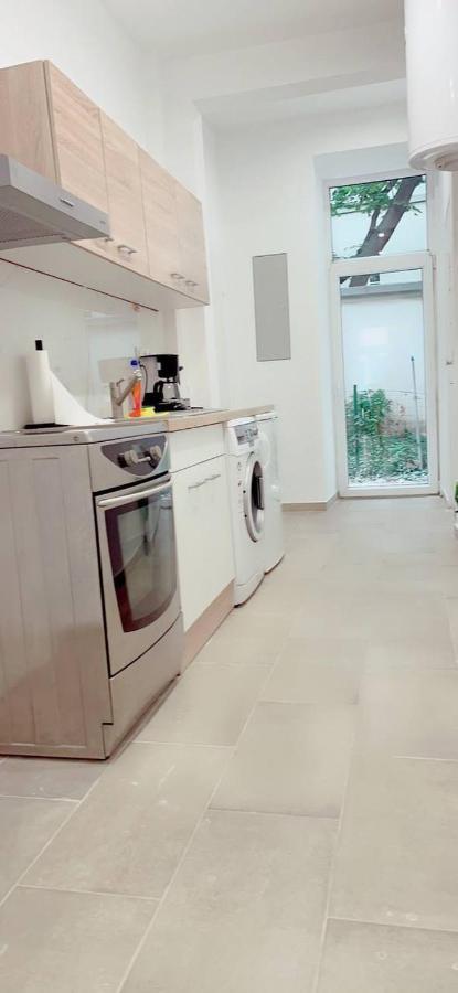 Queen Apartment 4P Wl เวียนนา ภายนอก รูปภาพ