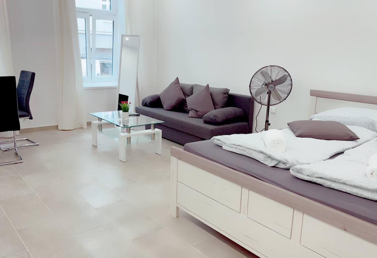Queen Apartment 4P Wl เวียนนา ภายนอก รูปภาพ